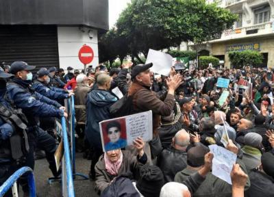 خبرنگاران برگزاری تظاهرات ضد دولتی در الجزایر